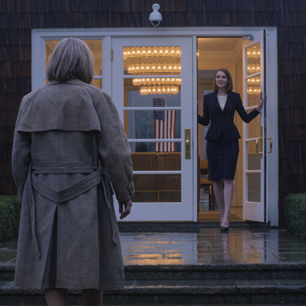 Pretending to be homeless and broke, I knocked on my children’s doors like a stranger. My rich kids pushed me away coldly, without hesitation. The daughter-in-law I despised pulled me inside, saying she’d take the loss just to keep me safe. The next morning, my lawyer arrived, and one sentence from him made them go rigid.